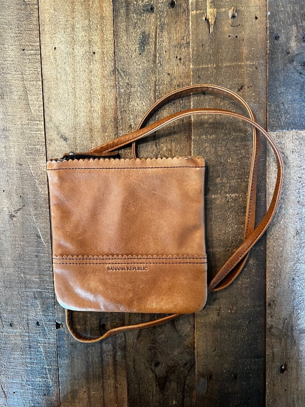 Banana Republic Tan Leather Scalloped Crossbody Bag